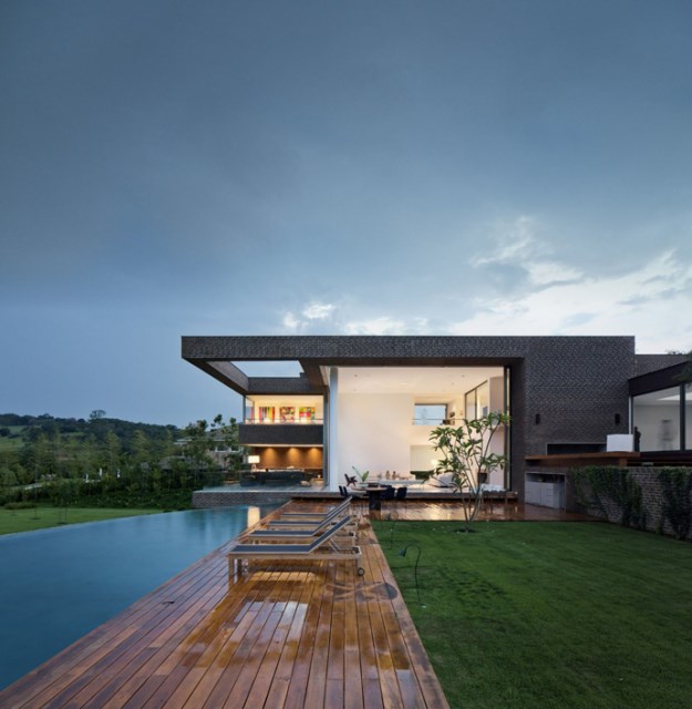 villa-houses-with-contemporary-designs (30)
