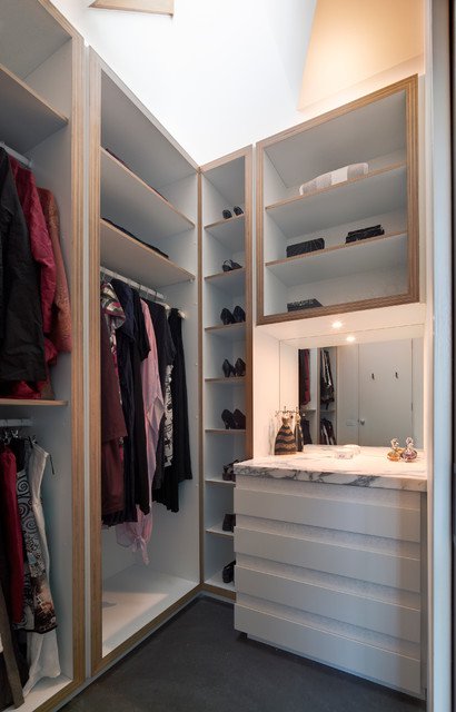 17-functional-ideas-for-designing-small-wardrobe (18)