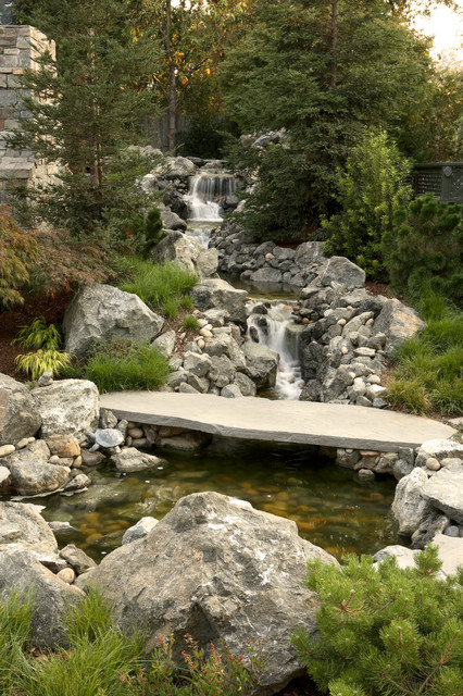 20-waterfall-designs-to-backyard (5)
