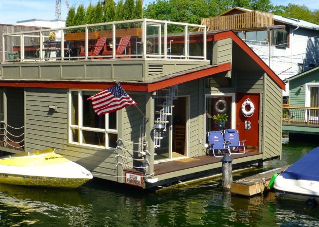 floating-house-cottage-style (8)