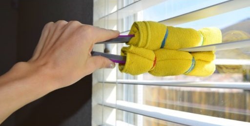 how-to-clean-window-blinds (2)