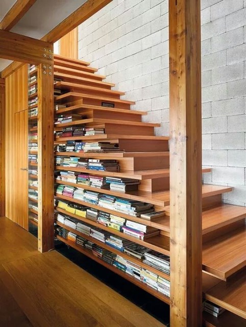 15-functional-libraries-under-the-stairs (8)