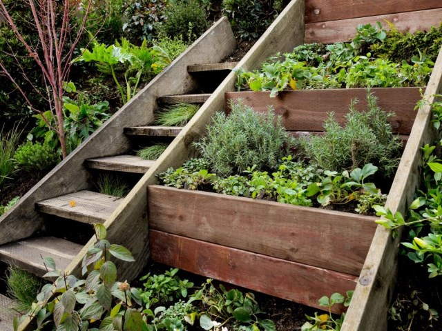 19-design-ideas-for-landscaping-stairs (20)