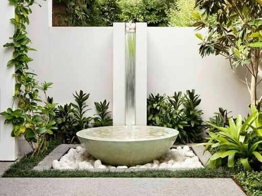 20 water feature decoration ideas (13)