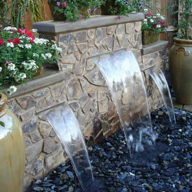 20 water feature decoration ideas (5)