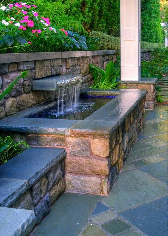20 water feature decoration ideas (7)