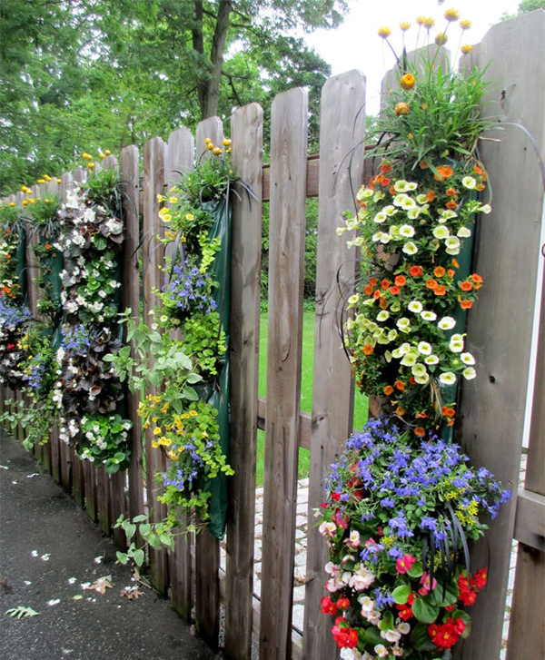 25-garden-fence-decorations (9)
