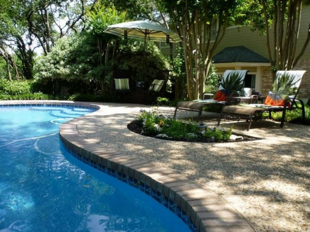 39 backyard pool ideas (9)