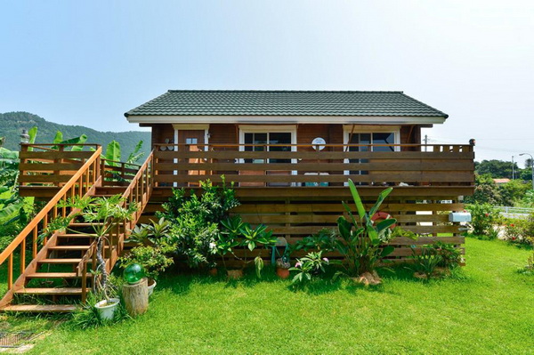 wooden country wide patio house (6)