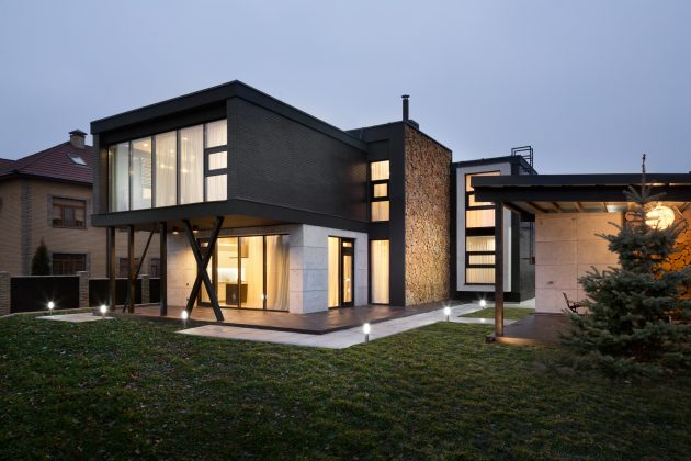 Modern house beautiful and dignified Decorated with concrete wood and steel (18)