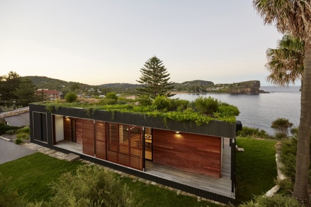 prefab-beach-house-green-roof (13)