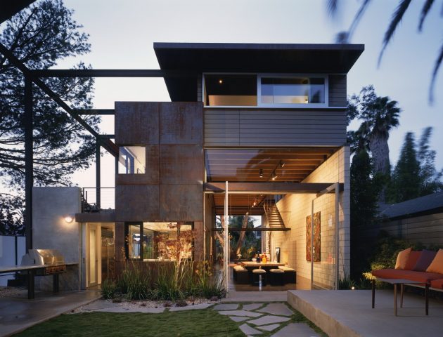 two-story Modern house airy design (11)