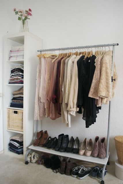 40-clothing-racks-for-narrow-space (10)