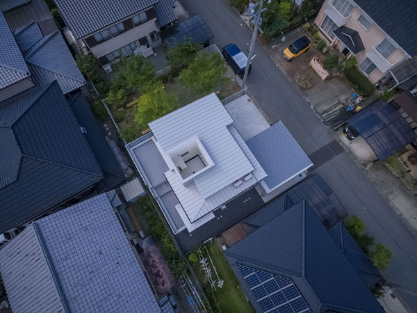 2 storey house by masaki yoneda (3)