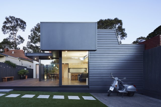 modern-home-renovate-changing-the-shape-function-and-materials-8