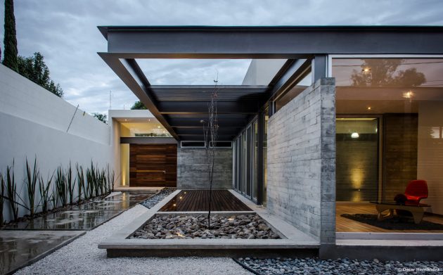 large-home-villa-style-modernloft-design-1