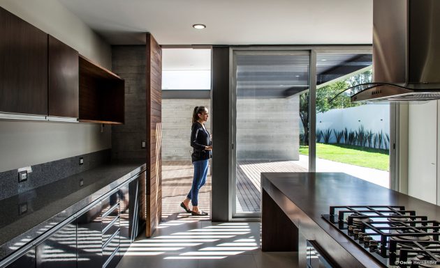 large-home-villa-style-modernloft-design-8