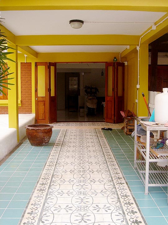 30-yrs-yellow-house-renovation-review-63