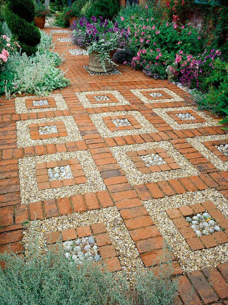 15-texture-ideas-for-garden-pathway-1