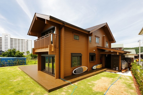 2-storey-wooden-country-house-with-wide-patio-3
