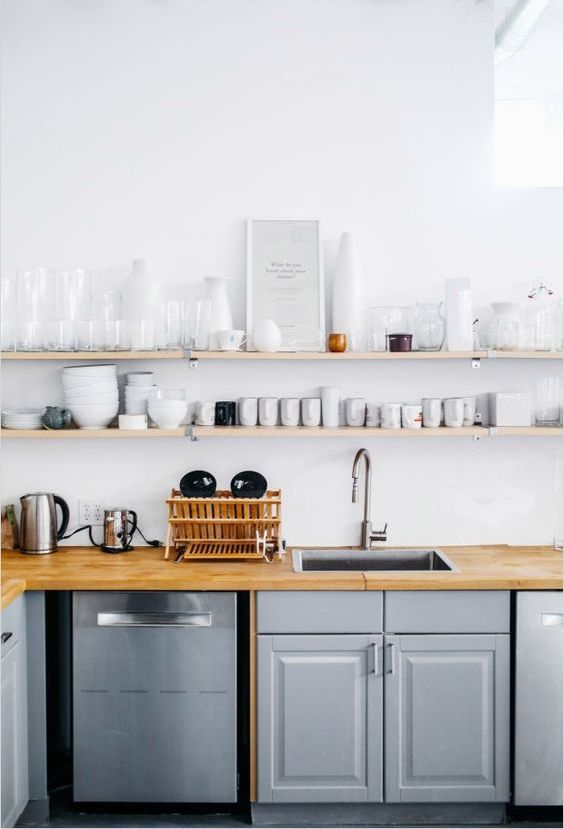 20 ไอเดีย “ชั้นวางในครัว” เก็บของได้เป็นระเบียบ สะดวกต่อการใช้งาน เพิ่ม